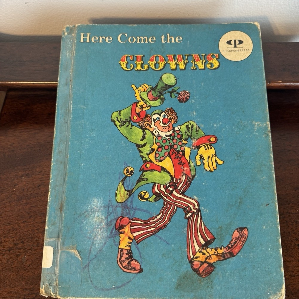 1980 Vintage "Here Comes The Clowns" Book Children's Press Gale Brennan